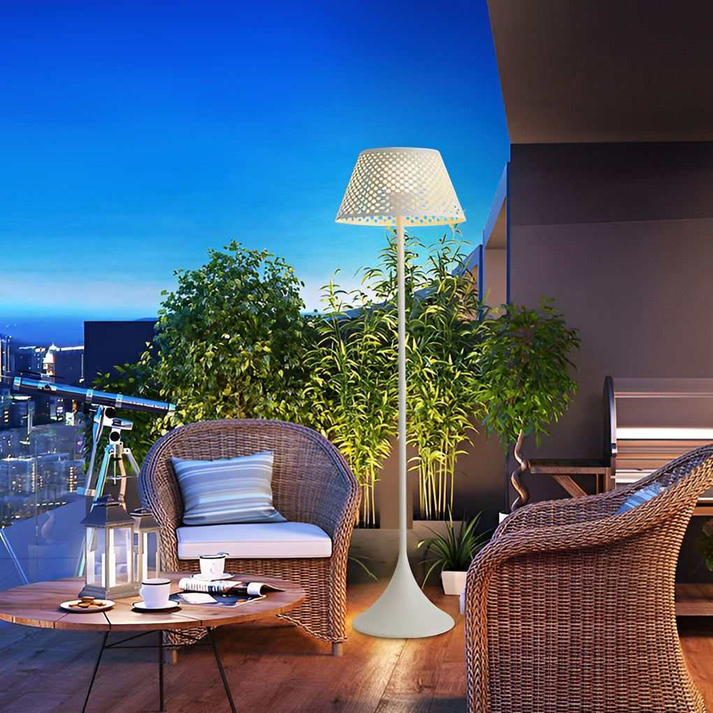 Modern Stainless Steel Mesh Shade Outdoor Floor Lamp IP65 Solar/Plug-In 3000K