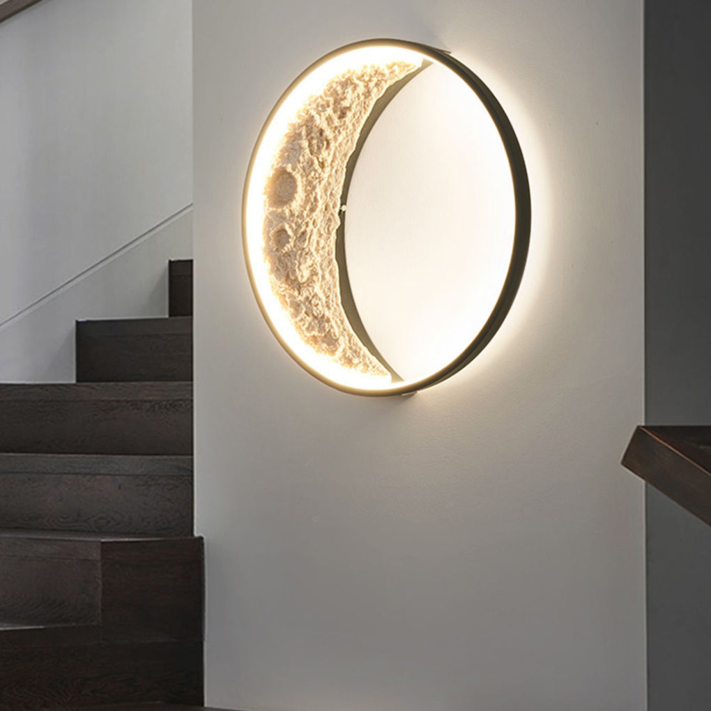 Round Resin Crescent Moon LED Outdoor Wall Sconce IP54 Black