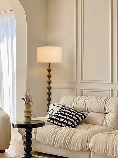 Hugo Barbell Floor Lamp – Sculptural Bedroom Atmosphere Lamp