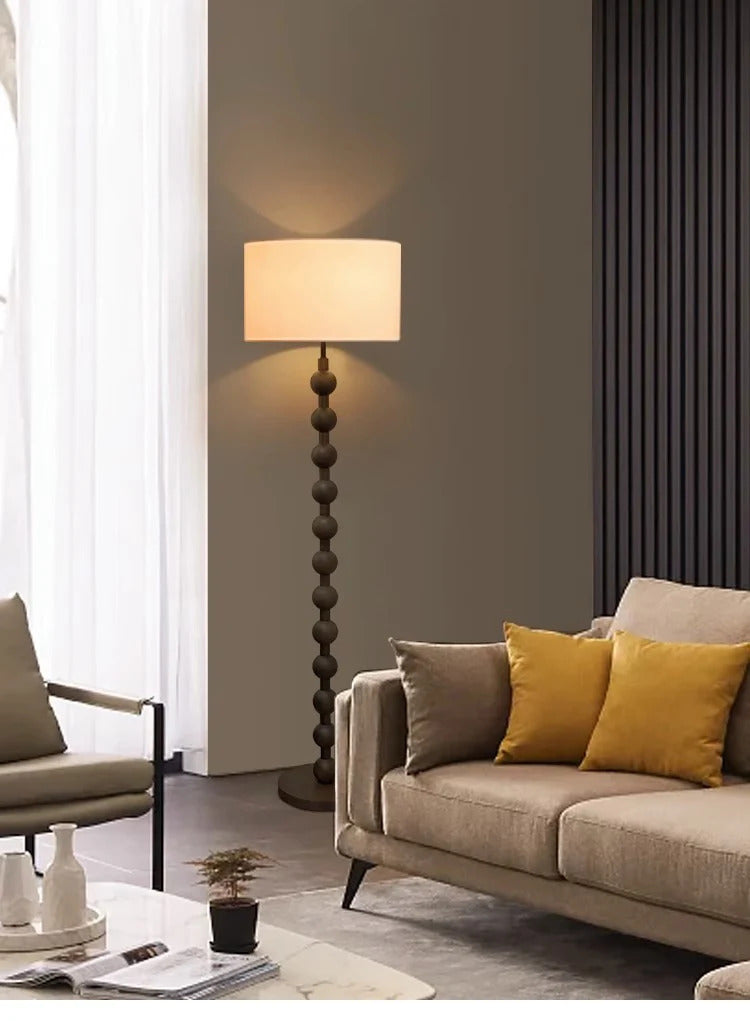 Hugo Barbell Floor Lamp – Sculptural Bedroom Atmosphere Lamp