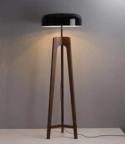 Pileo Porada Floor Lamp – Solid Wood Tripod Light