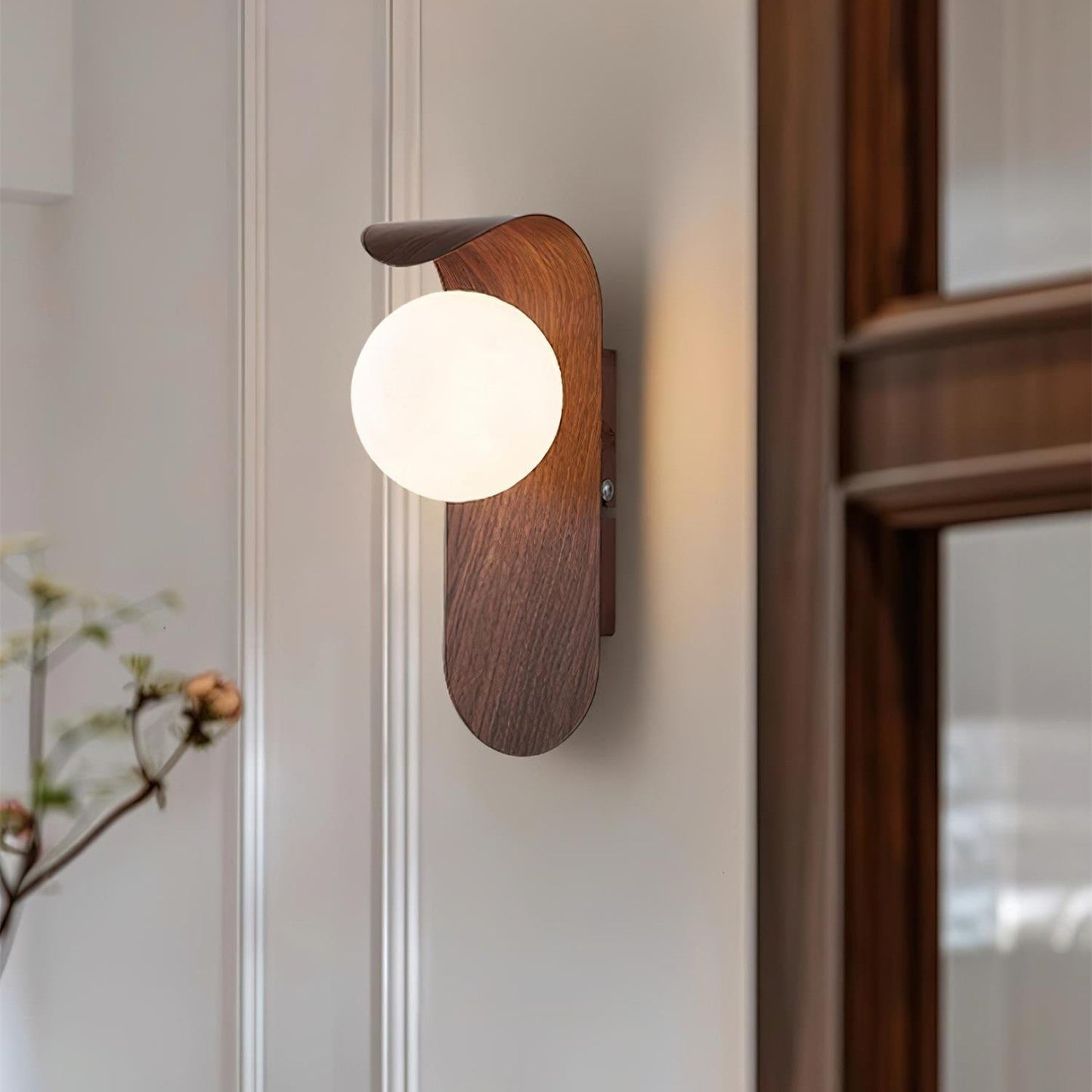 Nordic Wood Wall Sconce – Modern Indoor Wall Light
