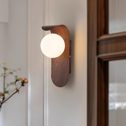 Nordic Wood Wall Sconce – Modern Indoor Wall Light