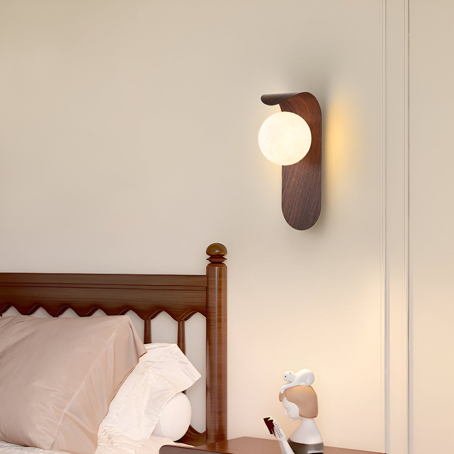 Nordic Wood Wall Sconce – Modern Indoor Wall Light