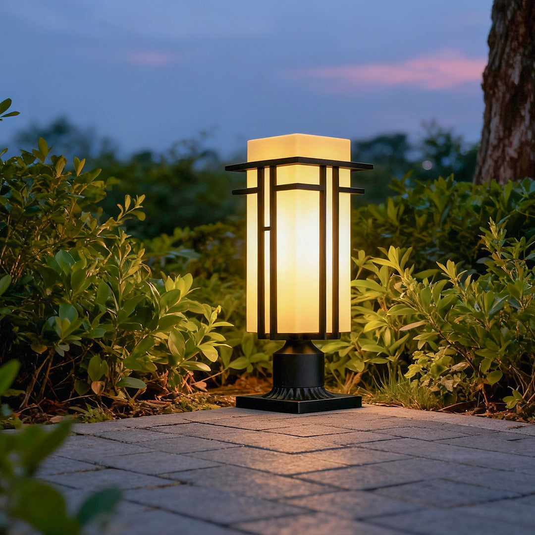 Retro Black Die-Cast Aluminum Path Light Frosted Glass 7W LED Outdoor IP55 Garden Gate