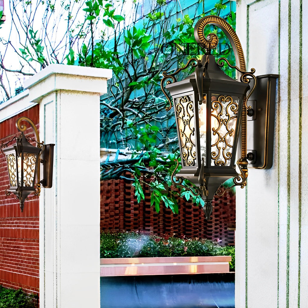 Antique European Lantern Outdoor Wall Sconce Ornate Aluminum Glass Polished Black IP55 490LM 3000K Garden Gate