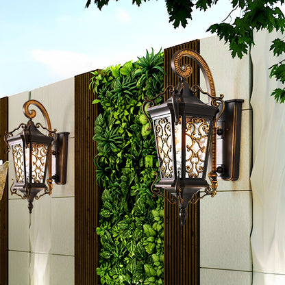 Antique European Lantern Outdoor Wall Sconce Ornate Aluminum Glass Polished Black IP55 490LM 3000K Garden Gate