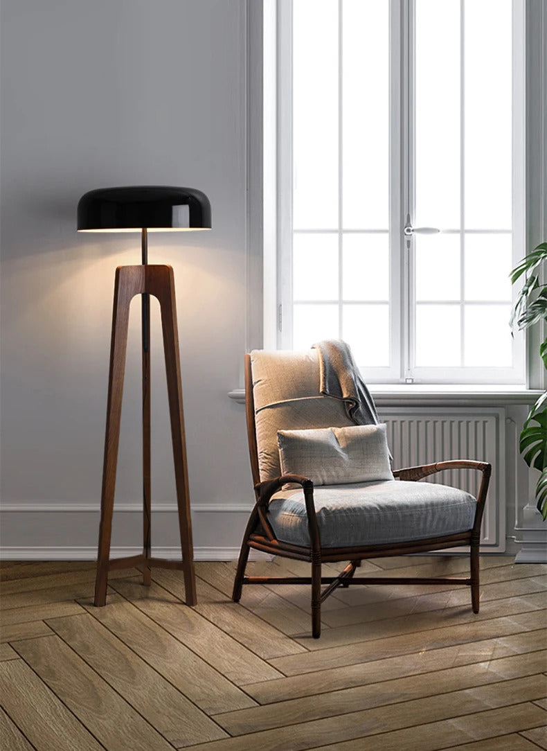 Pileo Porada Floor Lamp – Solid Wood Tripod Light