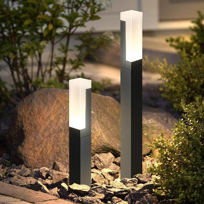 Modern Cuboid LED Bollard Light Waterproof Outdoor Pathway Lighting Black Aluminum Minimalist Landscape Light IP54