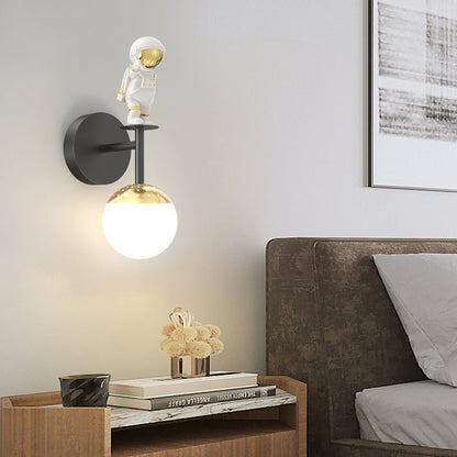 Modern Astronaut Wall Sconce – 3-Step Dimmable LED Indoor Wall Light