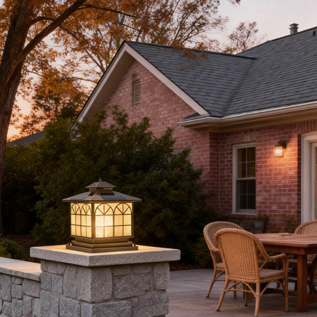 Retro Bronze Die-Cast Aluminum Grid Glass Solar or Hardwired Outdoor Pillar Light IP54 3 Sizes Garden Villa
