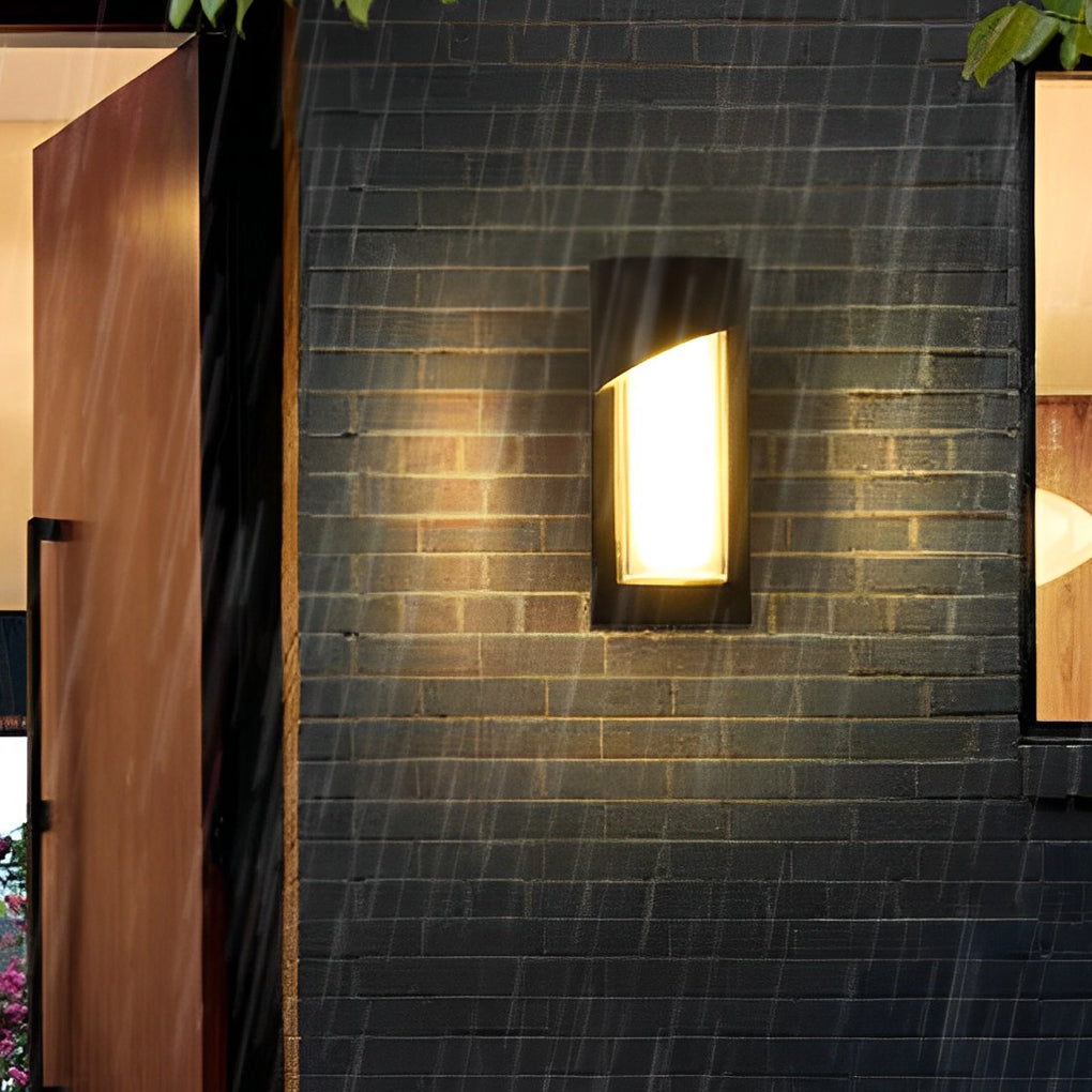 Modern LED Outdoor Wall Sconce Die-Cast Aluminum PC Shade IP55 3000K 2 Styles 2 Sizes Black
