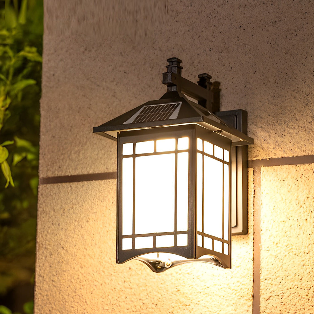 Retro Lantern Wall Sconce Die-Cast Aluminum Glass Solar or Hardwired IP55 3000K Black Bronze Copper Garden