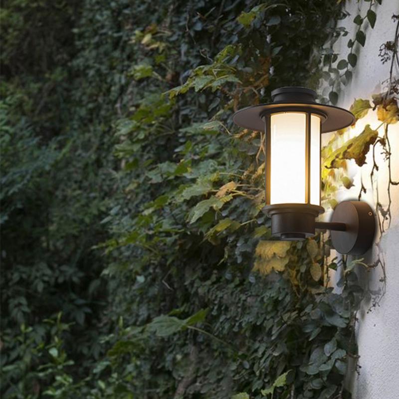 Black Retro Top Hat LED Outdoor Wall Sconce IP54 Aluminium 3200K