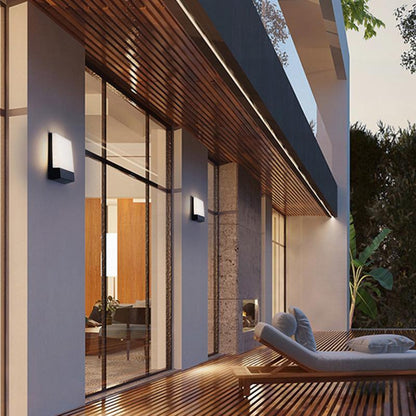 Modern LED Outdoor Wall Sconce Square Aluminum PC Shade IP54 15W 6000K Black White Porch Garden