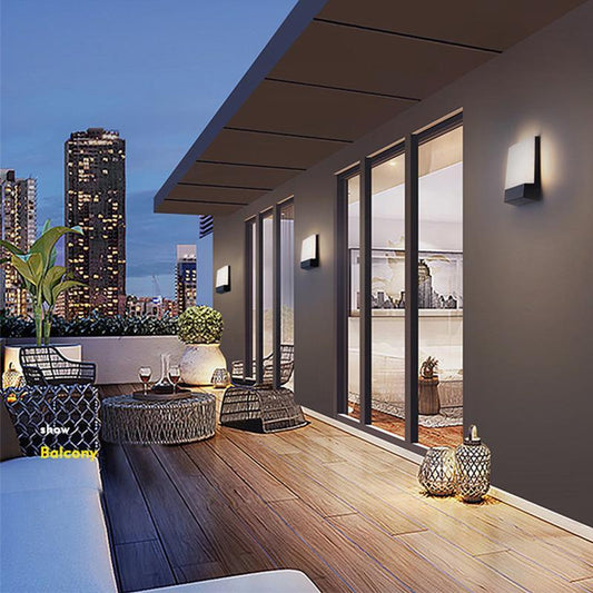 Modern LED Outdoor Wall Sconce Square Aluminum PC Shade IP54 15W 6000K Black White Porch Garden