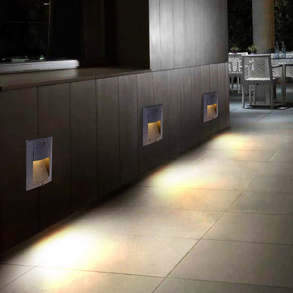 Surface Mounted LED Step Light Aluminum Glass Black 4W IP65 3000K Stair Wall Sconce