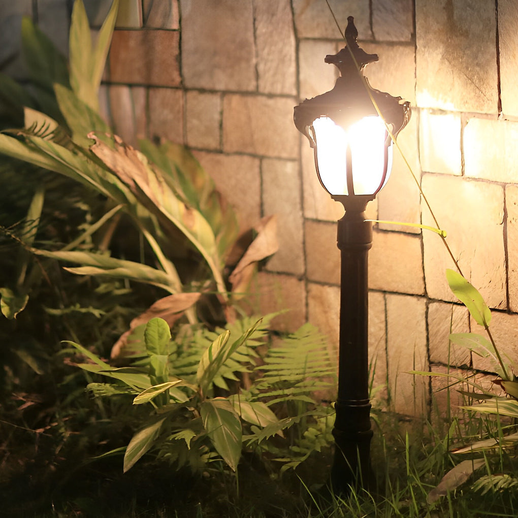 European Style Retro Outdoor Pathway Lamp Bronze or Black Die-Cast Aluminum IP65 Glass E27 31 Inch