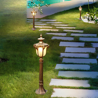 European Style Retro Outdoor Pathway Lamp Bronze or Black Die-Cast Aluminum IP65 Glass E27 31 Inch