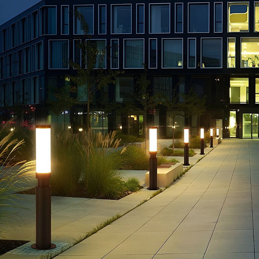 Residential Bollard Light | Hardwired Die-Cast Aluminum LED Garden Path Light