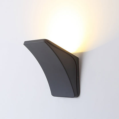Modern LED Outdoor Wall Sconce Die-Cast Aluminum Glass Unique Angle 12W IP65 Black 1-Light 2-Light