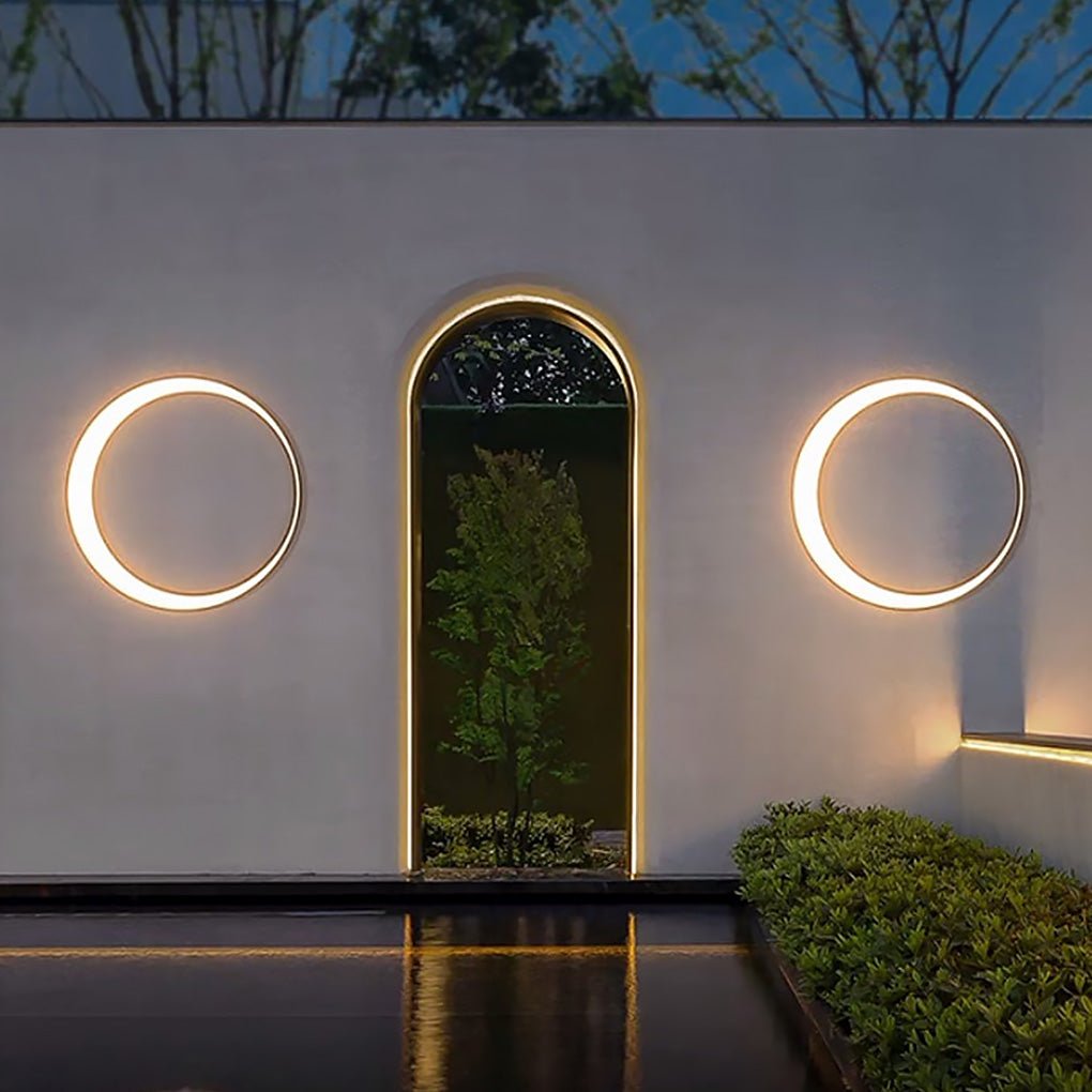 Modern Full Moon Circular LED Outdoor Wall Sconce Stainless Steel PC IP65 3 Sizes Garden Villa
