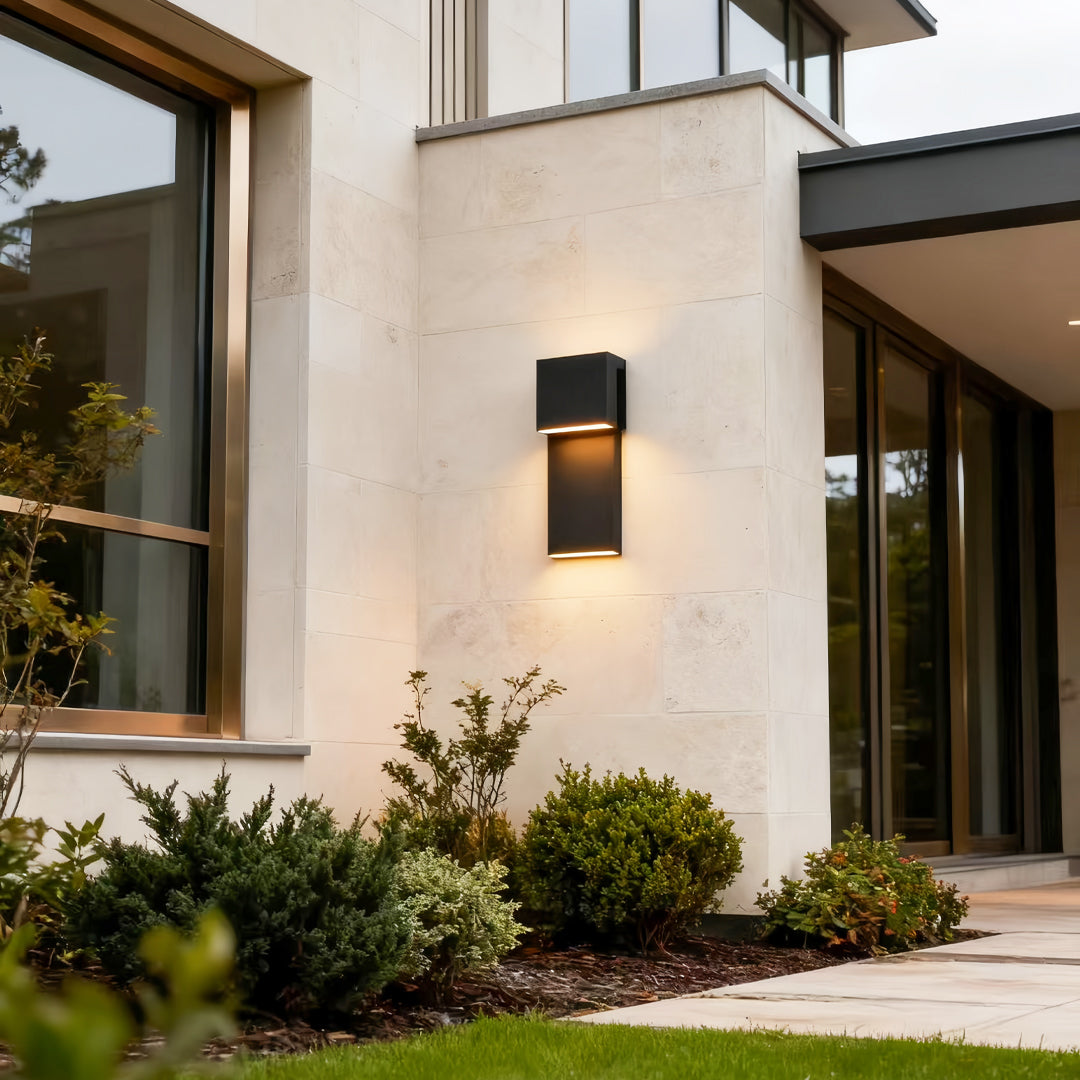 Black Aluminium Industrial LED Outdoor Wall Sconce IP65 12W 3000K/6000K