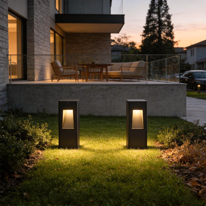 Contemporary Path Light Single Double Head Black Aluminum Glass CRI90 IP65 DC24V 2 Heights