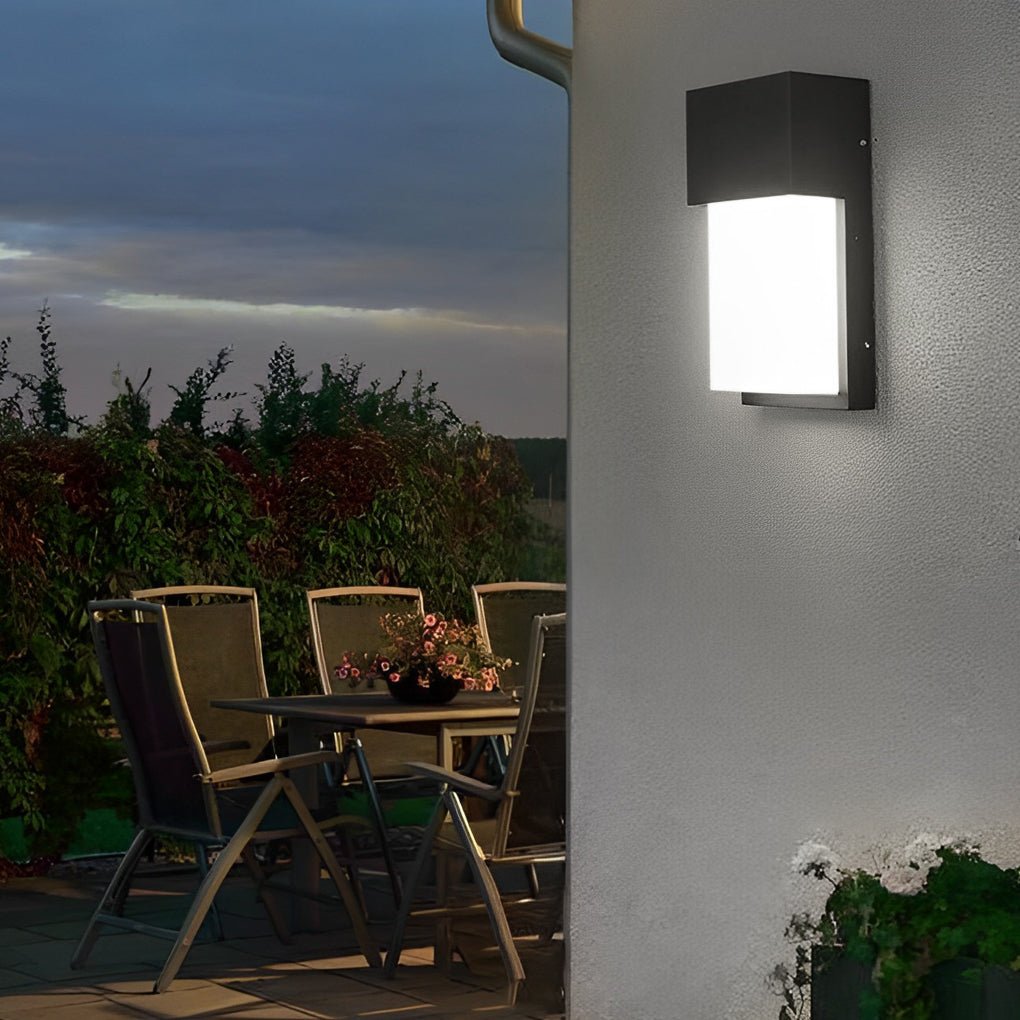 Modern Black Rectangular Outdoor Wall Sconce LED 10W Warm or Cool White IP54