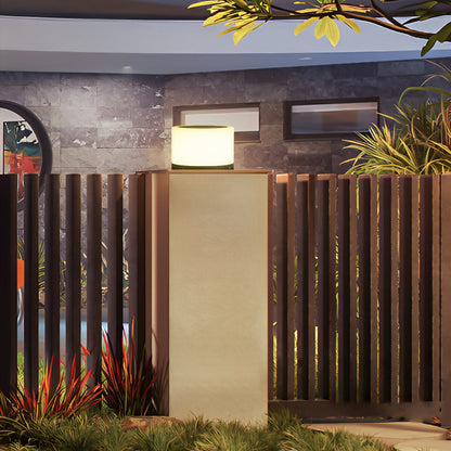 Modern Round Stainless Steel PC Solar Outdoor Pillar Light Black White IP54 Dusk to Dawn 2 Heights Courtyard Villa