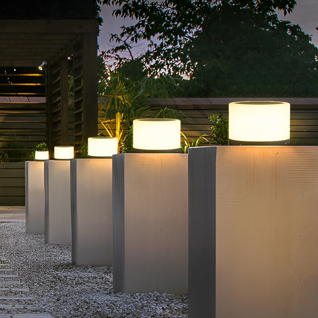 Modern Round Stainless Steel PC Solar Outdoor Pillar Light Black White IP54 Dusk to Dawn 2 Heights Courtyard Villa