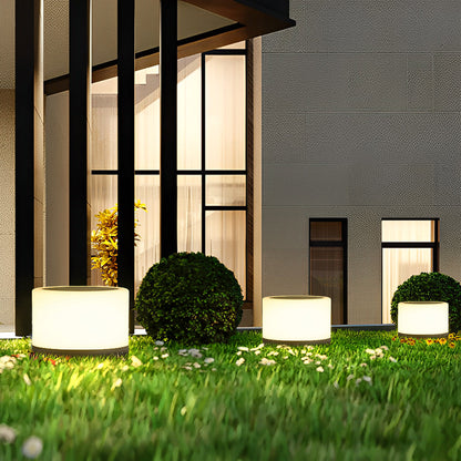 Modern Round Stainless Steel PC Solar Outdoor Pillar Light Black White IP54 Dusk to Dawn 2 Heights Courtyard Villa