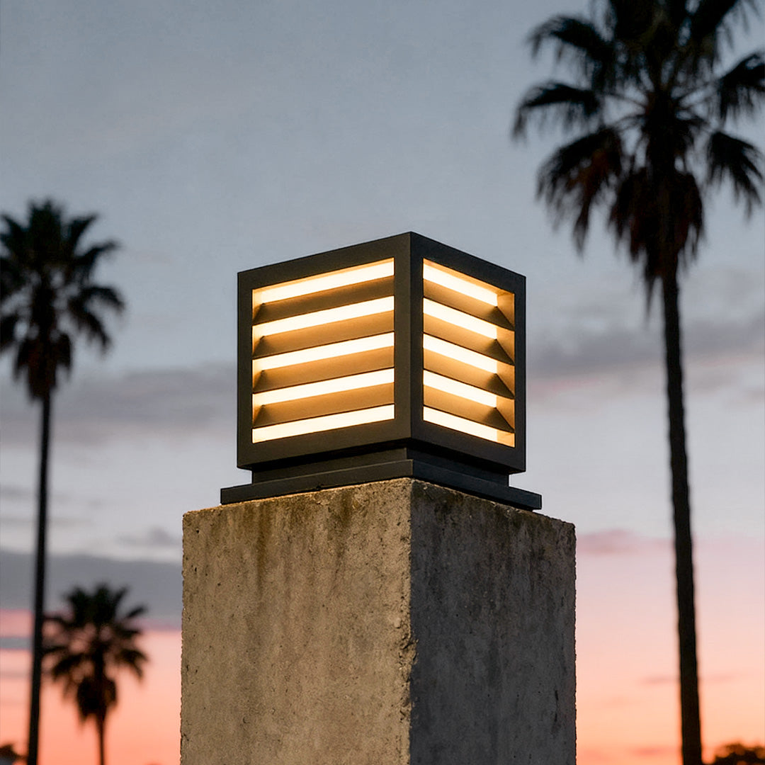 Louvred Aluminum PC Outdoor Pillar Light Black Solar or Hardwired IP54 4 Sizes Terrace Deck Post