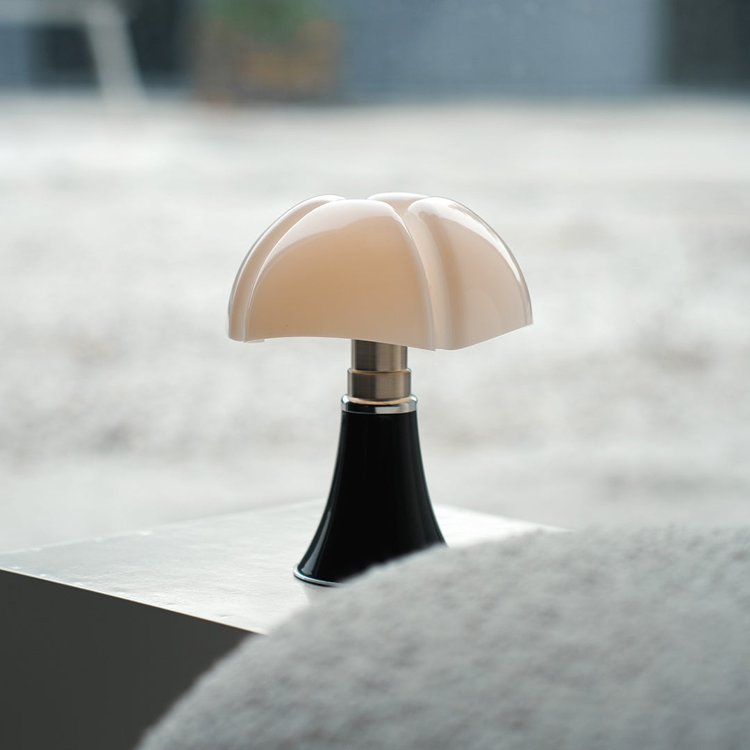 Bauhaus Mushroom Dome Table Lamp Iron Base Touch Control 8W LED Warm White Black White Chrome Gold 13.78 Inch