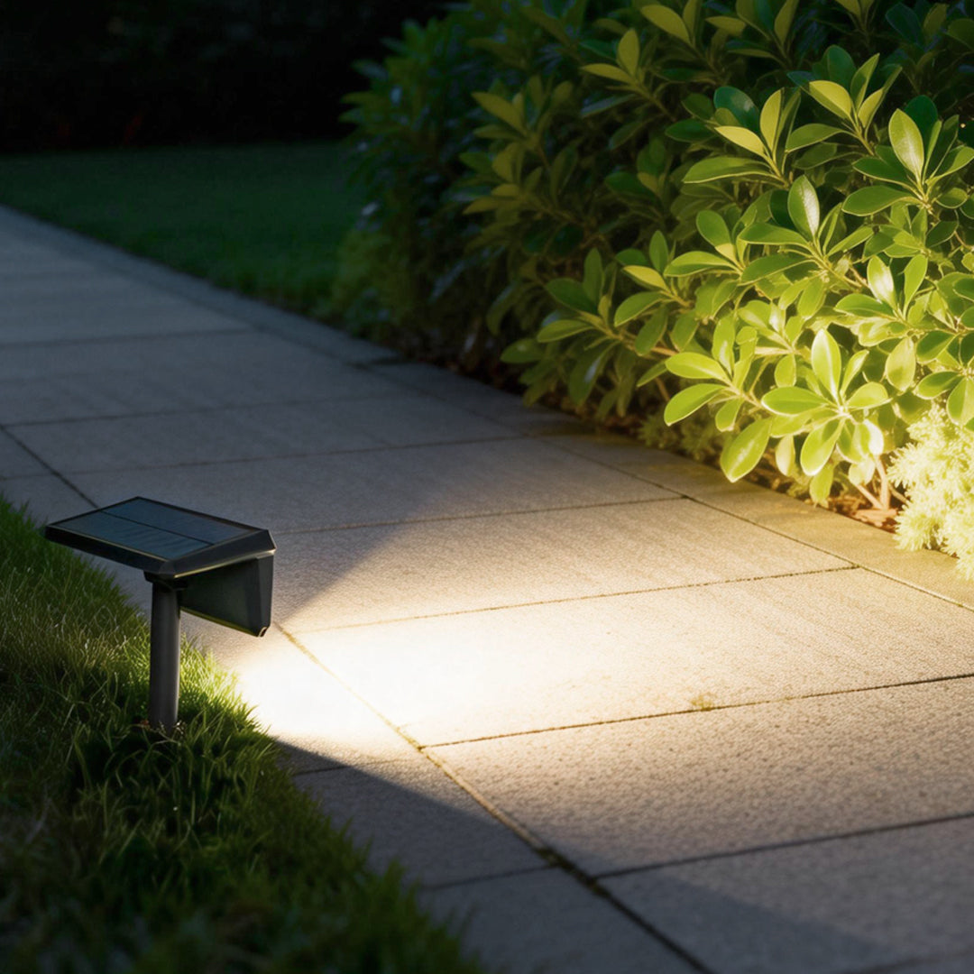 Adjustable Solar LED Landscape Spotlight Waterproof Outdoor Lawn & Path Lighting Black ABS PC IP65
