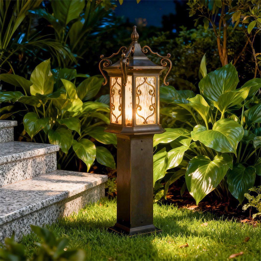 European Style Gilded Landscape Post Light Bronze Gold Aluminum Glass IP65 2 Sizes Villa Courtyard