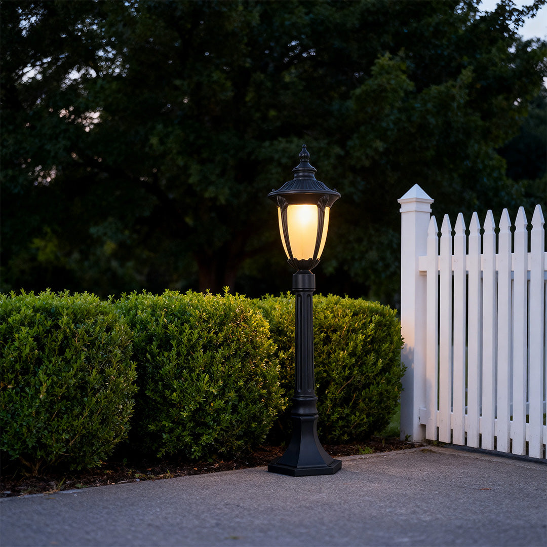 Traditional European Style Garden Post Light Black Aluminum Glass Lantern 9W 31 Inch Carved