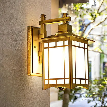 Retro Lantern Wall Sconce Die-Cast Aluminum Glass Solar or Hardwired IP55 3000K Black Bronze Copper Garden