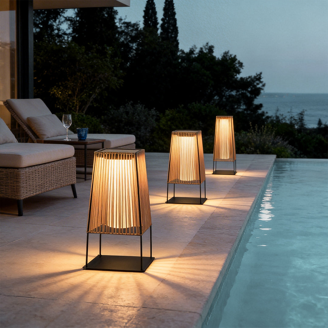 Woven Rubber Rustic Outdoor Floor Lamp IP65 Stainless Steel Solar/Hardwired 3000K